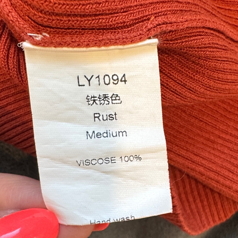 Sleeveless Ribbed Knit Top - Rust - Picture 3 of 3